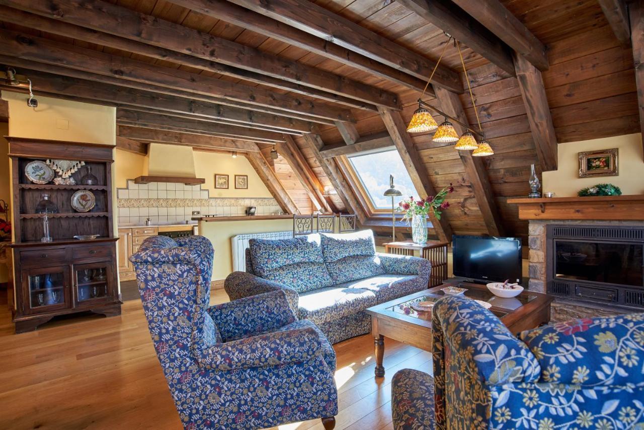Apartamentos Solsalient Vilac エクステリア 写真