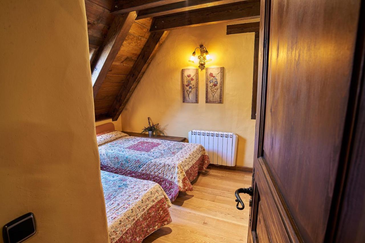 Apartamentos Solsalient Vilac エクステリア 写真